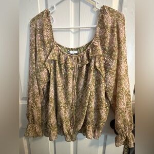 DR2 Paisley Blouse NWOT
